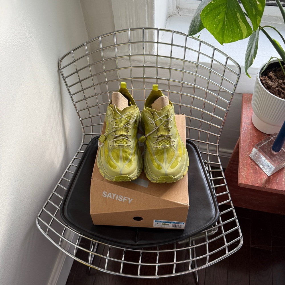 HOKA x Satisfy Running Mafate Speed 4 Lite Trail in Sulfur